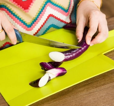 SmartFold Kitchen Cutting Board - Durable Foldable Chopping Block