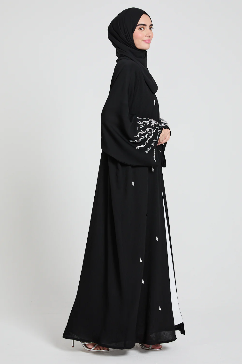 Premium Textured Embellished Open Farasha Abaya - Black