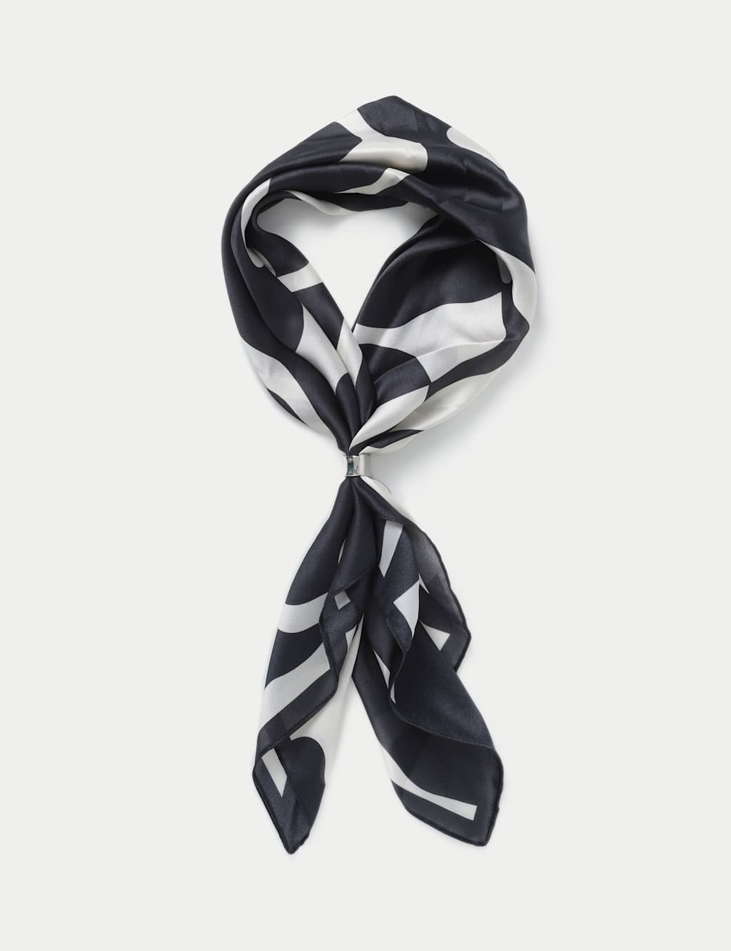 Black and White Ripple Scarf